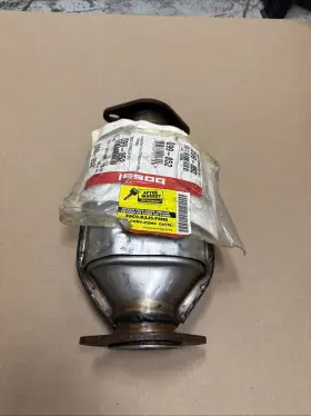099-852 Bosal 1990 1991 1992 1993 1994 Nissan D21 Rwd 2.4l Catalytic Converter Celica Nos
