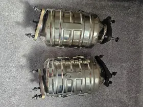 12704808 Chevrolet 2020-2024 C8 Corvette Factory Oem Catalytic Converters 6200 Miles