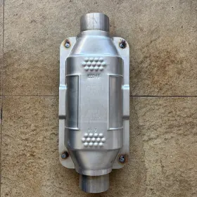 83176 Eastern Catalytic Converter-universal Mfg Brand New In Box 83176 Eastern Catalytic Converter-universal Mfg Brand New In Box