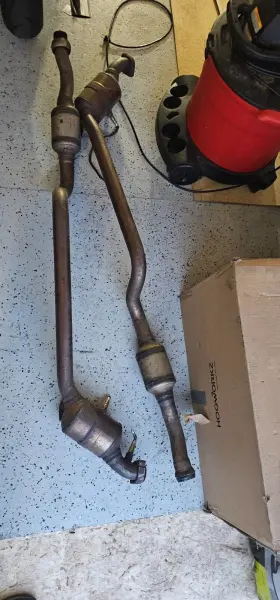 5275 Factory/oem 2012 Mercedes C300 Catalytic Convertors. Yes The Pair No Shipping