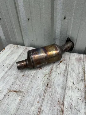 Pz11-5e212-kc Ford 2023-2025 Escape 1.5l Awd Catalytic Converter U/fmx/5e212/exhaust Pipe