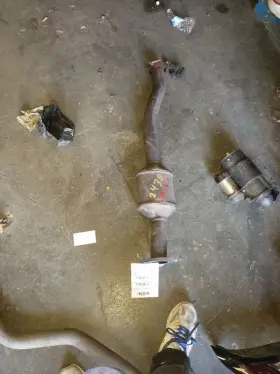 335.gm9h17 Gmc Truck Cheverolet Equinox 2.4l / Terrain Rear Catalytic Converter 2010-2017 L135311