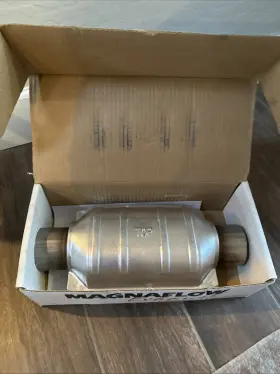 334106 Magnaflow California Grade Carb Compliant Universal Catalytic Converter