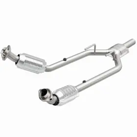 444080 Magnaflow Catalytic Converter - Fits 1996-1997 Ford Thunderbird Merc