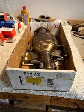 23243 Magnaflow 49 State Converter Direct Fit Catalytic - Buyer Return