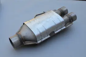 93508 Magnaflow Wide Body Catalytic Converter Dual 2 Inch In/out -m681