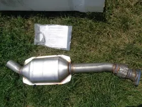 1ame642697 Magneti Marelli 2000-2007 Taurus 2000-2004 Sable Rear Catalytic Converter Pipe