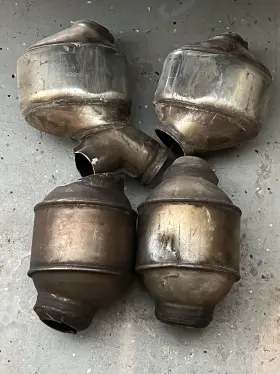 Kta017 Mercedes-benz Catalytic Converters E55 M113k
