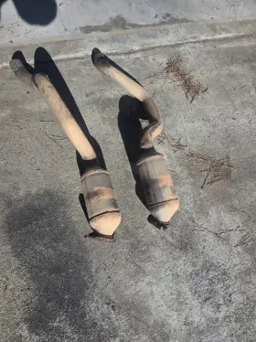 3376371 Oem 2022 Dodge Challenger 6.4l Engine Catalytic Converter Pair. Brand Mopar