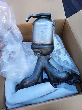 Re20042401 Sarotin For 04-08 Chevy Malibu 2.2l Pontiac G6 Saturn Aura 2.4l Catalytic Converter Epa