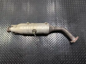 Ed5000526326 Toyota 2005 - 2006 Oem Tundra Front Left Side Manifold Exhaust Downpipe