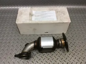 16291 Walker Fits 99-05 Mitsubishi Eclipse Galant Direct Fit Catalytic Converter