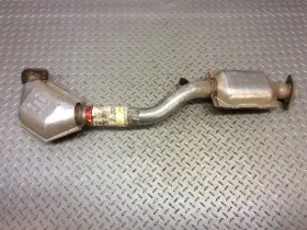 82663 Walker Fits 99-04 Subaru Forester Impreza 2.5l Calcat Catalytic Converter