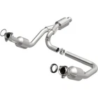 Magnaflow Oem Grade Federal / Epa Compliant Direct-fit Catalytic Converter 52642 New. Price: $1013.00.
